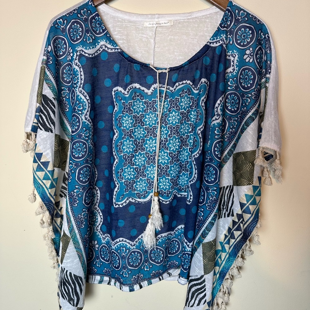 Do Everything in Love Blue & White Patterned Poncho Aztec One size festival